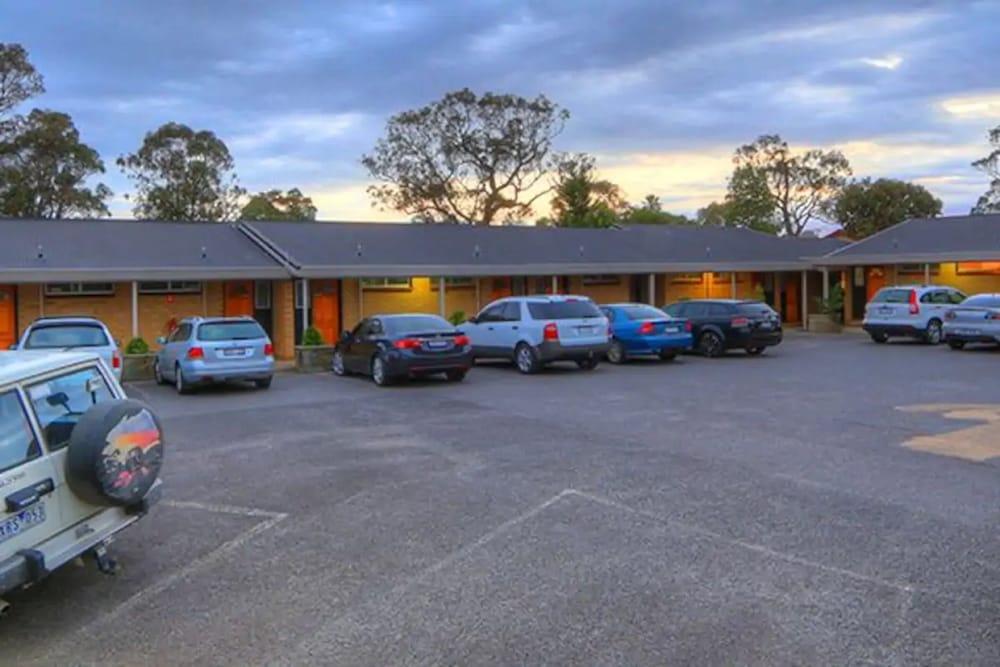 Bairnsdale Motor Inn מראה חיצוני תמונה