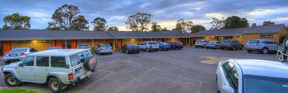 Bairnsdale Motor Inn מראה חיצוני תמונה